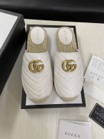 GUCCI 半拖 长期做货官网最新款，原版1:1 开模橡胶注塑一体麻底，新款布面搭配经典双G饰扣 平底休闲，上脚舒适 面料：进口山羊皮 内里 垫脚羊皮 码数：3