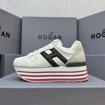 hogan 度假系列新款顶级版现货发售 松糕厚底顶级版 都市新潮休闲风 各明星 博主推荐 时尚百搭风格百变！原版楦型 原版大底一比一为你打造 值得推荐！ 鞋面采