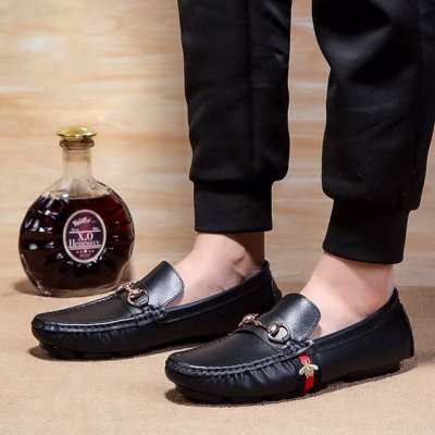 品牌Gucci，官方原版休闲百搭商务高端豆豆鞋～四季潮鞋专柜旗舰店正品，1 1优质做工，鞋面 进口小牛皮 假一赔十 、全真羊里，时尚懒人商务风设计，休闲乐福款，