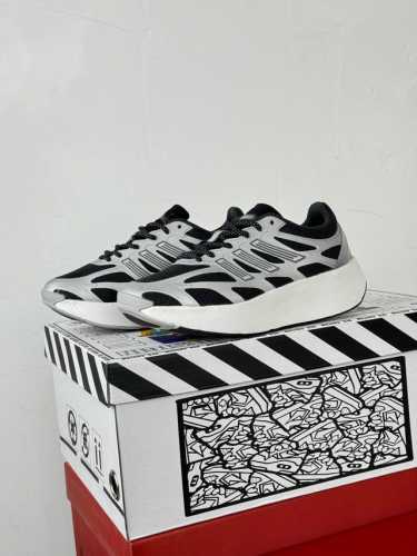 的 22个版.阿迪 AD Adizero Aruku White Pure Ruby 快跑系列低帮轻量厚底透气休闲运动慢跑鞋货号：JQ5658尺码：36 36