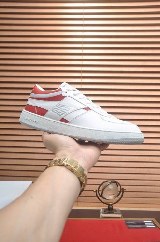 出厂价P Givenchy.纪梵希 专柜同步发售鞋面：意大利进口品牌印花布匹 尽显奢华，透气网布内里加上双层组合，脚感舒适，鞋底：原厂特供橡胶发泡大底，轻便，舒