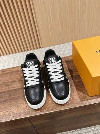 限男码 路易威登##系列最新运动鞋 品质再次升级、细节超赞 简直不要太好看！官网开售十分钟立刻抢光光的款。 TPU大底、模具费2w+ 质感媲美原版 垫脚聚米微料 - 点击图像关闭