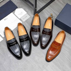 商品商标：Dior 迪奥 ] 商务正装套脚皮鞋 正码码数: 39-44 45定做不退换 商品材料：精选珠光牛皮拼接鞋面 牛皮内里 原版大底