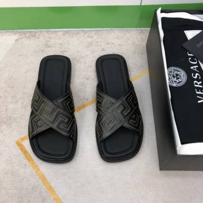Versac＊ 高品质，高端用户 男士真皮底拖鞋 正码：39－44 4一10 ，45定做 同步发售！货！顶级手工艺原版小牛皮 超强质感、手感 ，全小牛皮包垫，质