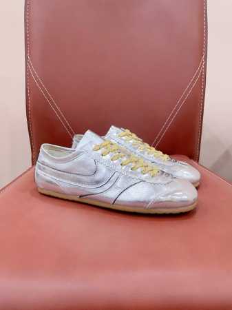 已认证 Drie* Van Noten Dvn 复古德训鞋 情侣款 Drie* Van Noten 2024春夏系列 设计师通过改造、扭曲和颠覆经典元素，打造出 - 点击图像关闭