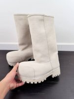 短款 中款 高款 男款加10 balenciaga 巴黎世家 大头靴雪地靴 情侣款 时尚不分季节，泰国明星fourth在30几度的天气穿着巴黎世家2024 洛杉