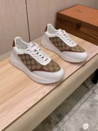 新款: 厂价 古奇Gucci* 最新爆款休闲鞋，顶端品牌奢侈～代购，顶级～质量。鞋面選用进口透气牛皮搭配布材质透气羊皮垫脚 精细做工。原版个性时尚柔软橡膠耐磨防 - 点击图像关闭