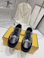 冲量价: 情侣款 Fendi 芬迪 休闲板鞋运动鞋 牛皮 Tpu大底 35-44码