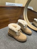 出厂 顶级版本 U*G雪地靴 现货好拿 迷你小可爱，秋冬女性必备.保暖神器 源自澳洲，百搭2024新款，MRA级摩卡星羊毛，顶级品质.反毛牛皮面料，与羊毛的绝美