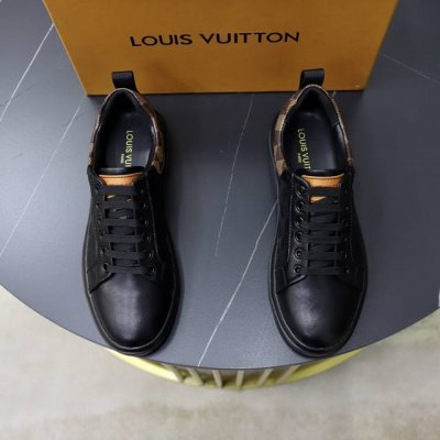 品牌：Lv路易威登 标准码：男码38–44 45定制 等级：专柜同款 原单品质 材料：原版牛皮压花 羊皮内里 原版柔软大底 款式类别：男士商务时尚休闲板鞋 颜色