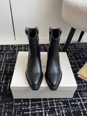 代购级 BRUNELLO CUCINELLI BC 24ss秋冬新品 复古粗跟 切尔西 尖头 铁扣短靴 塞琳这一季好看的款式真的是很多 比如这款军靴就很机车风 - 点击图像关闭