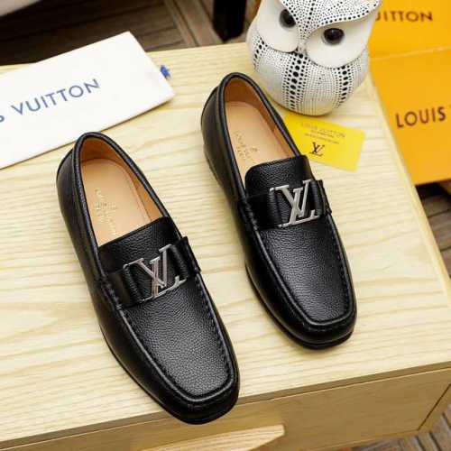 工厂价 Louis Vuitton 里 路易威登 新款男士休闲商务皮鞋官网原版复制，鞋面采用进口官网1:1材料制作意大利牛皮面，高端内里绝非一般的工艺制造，大厂