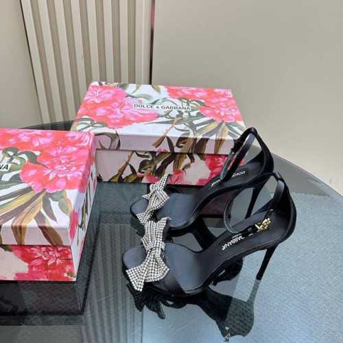 Dolce & Gabbana 25Ss 系带高跟凉鞋 鞋面:真丝 内里：羊皮 垫脚:羊皮 鞋跟金色徽标牌 跟高:11Cm 码数：35-40 40定做