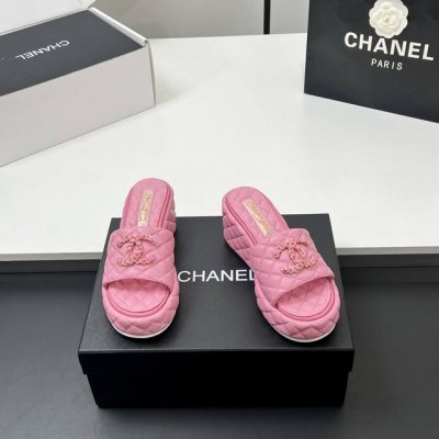主推款 顶级品质 实物拍摄太美啦Chanel2670新款菱格链条厚底拖鞋坡跟防水台凉拖鞋 真的太美啦吧 香奈儿属于夏天的颜色 仙女必备爆款 太喜欢这双鞋了 ch
