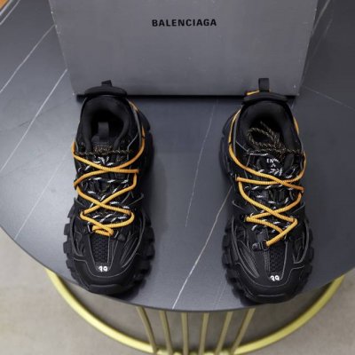 出厂价pp Tra Sneaker 三代 户外概念复古老爹鞋 老牌大厂高版本出品 同步包装 原装大盒 细节精准对位官方 私模组合大底 从里到外 最大尺度还原官方