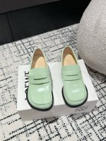 360 春夏春夏罗意威Loewe Campo玛丽珍乐福鞋 Loewe全新Campo玛丽珍鞋来自早春秀场延续品牌设计师Jonathan Anderson一贯的玩味