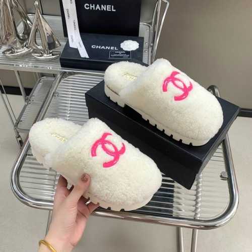 出厂价 CHANE*小香 24 新款毛毛拖鞋真的太可爱啦 柔软蓬松的毛毛 舒服暖脚！ 秋冬搭配子休闲又慵懒 上脚真的好看又时髦！美腻美爆了！ 进口羊毛 手感细腻