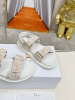 工厂P价 女装女鞋 运动原单 Dior迪奥新品经典款。代购级别品质国外专柜爆款厚底拖凉鞋 鞋面内里：原版定制材料，鞋底原版开模1.1 轻便 码数35-40 4