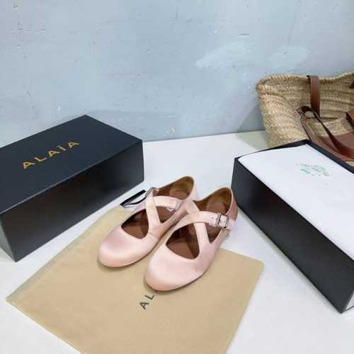 高品质出厂 ！小众潮牌Alaia阿莱雅25春夏真丝圆头平底奶奶鞋玛丽珍乐福鞋单鞋！最新春夏时装秀新款系列平底芭蕾舞鞋！法国高端一线高定品牌！时尚界最后的手艺人