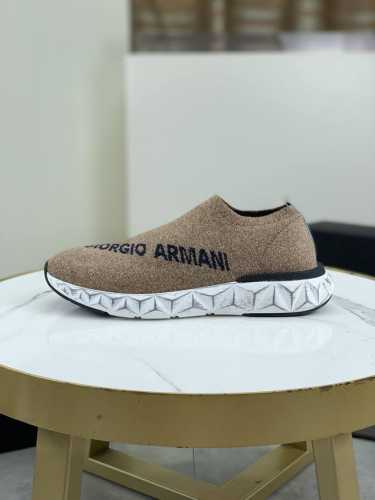 Giorgir Armani 阿玛尼男士新款飞织运动鞋｜市场顶级版本｜采用羊毛混纺面料制作｜搭配橡胶轻便外底｜上脚轻盈舒适透气 颜色：3色可选 Size：39-