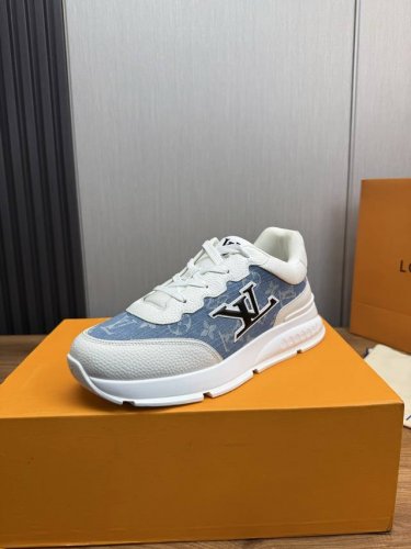 工厂p价 lv.男鞋专柜爆款 官网同步 1:1高品质出货原版牛皮时尚印花.原厂原版底 38-45 38.45定做不退换