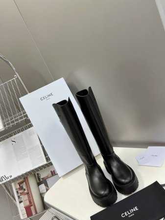 Celine思琳lisa同款马丁靴、超多网红明星种草 无敌显瘦马丁靴、做旧双色效果小牛皮皮质柔软鞋底厚5Cm左右、增高显腿细、原版定制小牛皮、牛皮内里真皮沿条 - 点击图像关闭