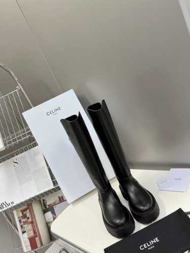 Celine思琳lisa同款马丁靴、超多网红明星种草 无敌显瘦马丁靴、做旧双色效果小牛皮皮质柔软鞋底厚5Cm左右、增高显腿细、原版定制小牛皮、牛皮内里真皮沿条