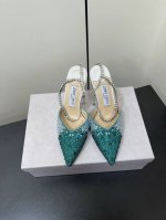Jimmy Choo｜周仰杰新款水钻链条尖头高跟鞋单鞋 Jc家永恒经典之作 简约设计 满满的少女风 既摩登又复古的味道 非常的简连衣裙还是牛仔裤 它都能成为点睛