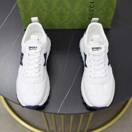 出厂价： 品牌：古奇gucci 标准码：男码38 44 45可以定做 等级：官网同款 高品质男鞋 材料：原版皮料材质 搭配舒适透气内里 原版防滑耐磨橡胶轻便大底 - 点击图像关闭