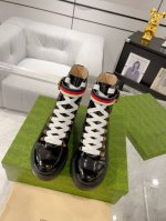 Gucci秋冬短靴终于来了 专柜同步 秋冬必备的单品专柜已经全线断码 独家买版一比一开模出货码数：35-40 41.42定做不退换