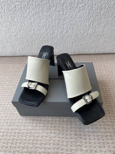 Balenciaga巴黎世家 25Ss 夏季新款 高跟方头拖鞋 将时髦发挥到极致的 巴黎世家方头时装鞋 巴黎世家的鞋子绝对开了挂 每一双都想去入 因为真的每一对