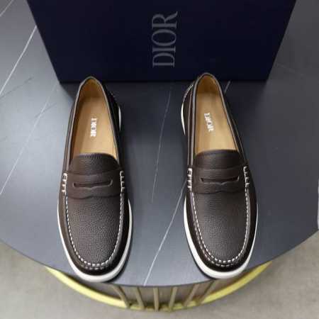 出厂价Pp： 品牌：迪奥Dior 标准码：男码38 44 45可以定做 等级：官网同款 材料：原版牛皮拼接 牛皮内里 原版Tpu耐磨柔软大底 款式类别：休闲运动 - 点击图像关闭
