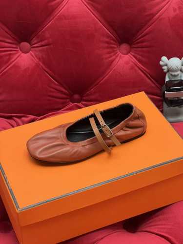 独家实拍 顶级版本 Hermes Ss24 New Arrival～ H家2024秋季｜芭蕾舞鞋新品 主打一个好穿舒适，质感高级感拉满 鞋面：进口小羊皮 内里：