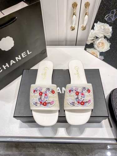 橙子出厂价p chanel 香奈儿 夏季新款 国风平底拖鞋 绣花凉拖 码数 35-41
