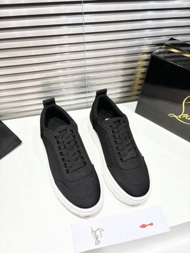 低帮帆布厚底运动鞋-黑色 顶级版定制 2025 Maison Christian Louboutin Choukario低顶运动鞋具有都市气息。这款运动鞋在顶部