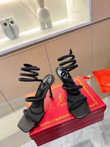 出厂 Rene Caovilla 芮妮 乔薇拉 Rc 蛇型缠绕爆红仙女凉鞋系列，魅惑华丽的顶级硬货，是每个女人的Dream Shoes缠绕在脚裸的蛇形装饰让您的