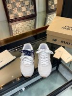 mium*u x new balance联名款运动鞋 原版精准cp！鞋型无限接近，精细工艺制作 年度zui火爆的款式，不需要多说，各种网红明星上脚秀 面料材料牛