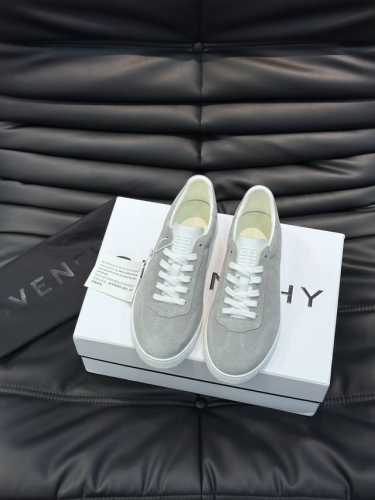 实价 Gv *y～全新GIV 1男士低帮慢跑运动鞋，进口头层牛皮，透气舒适，舌压印4G LOGO刺绣，TPU轻型鞋底，上脚效果帅气有型，增高提升气场，简约时尚百