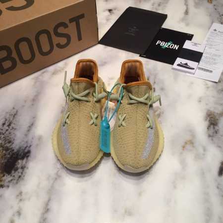 出厂230 Yeezy Boost 350 V3 White Reflective 侧透满天星 Clay 增添了不少质感，细节更加的清晰。 鞋身侧面的 [Spl - 点击图像关闭