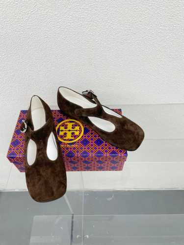 可爱玛丽珍单鞋 Toryburch 走秀款 拖鞋 经典五金系列平底凉鞋 绿色 高定版 小羊绒 皮 反绒皮 更高级油边工艺 话不多说 品质先来 原版1:1开模 原