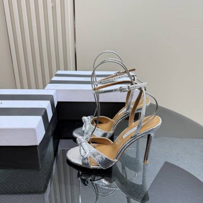 Aquazzura 代购品质 原版开发2025新款蝴蝶结蛇皮高跟凉鞋 绝对是时尚圈的宝藏单品 蛇皮元素自带神秘野性 好似丛林中走出的精灵 而那俏皮的蝴蝶结 又温