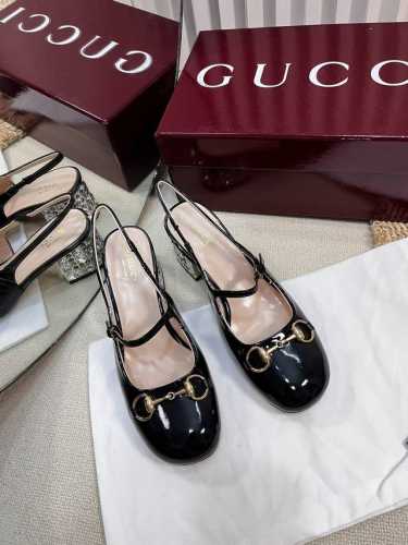 g家新款Gucci马衔扣露跟浅口后系带凉鞋粗跟漆皮凉鞋 顶级版本、欢迎比对. 原版1:1复刻 鞋面：进口高档牛漆皮 内里 垫脚：全粒纹高档小羊皮 鞋底：意大利顶