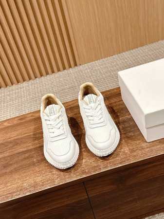 蔻依新款Nama休闲运动鞋 百搭小白鞋 跟高5cm 妥妥的增高神器 鞋底不重 走路超轻便 Size：35-39 40定做不退换 - 点击图像关闭