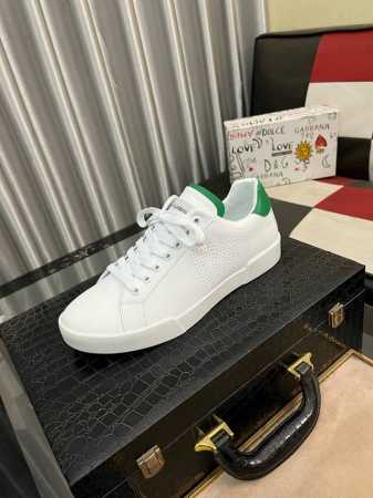 出厂价 Dg～ 男士休闲鞋 2024Z柜同步发售 码数 38-44# 鞋面选用多材质拼接真皮内里，舒适透气，鞋底 原版舒适耐磨大底，实物拍摄实物更赞5色可选 - 点击图像关闭