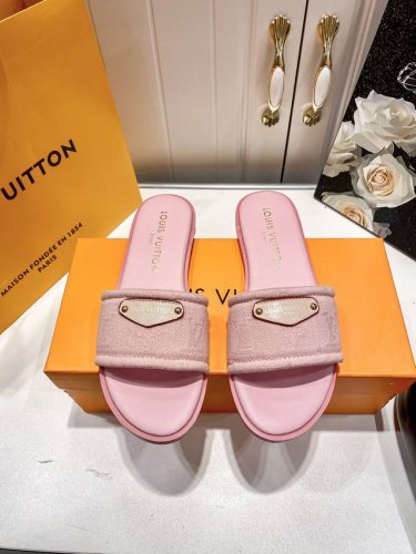 橙子出厂价p louis Vuitton 路易威登 春夏新款 Lv牛仔布平底拖鞋 休闲凉拖 码数 35-42