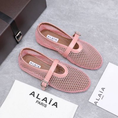 alaia 阿莱亚25Ss 走秀款平底网面鞋芭蕾舞鞋 风靡全球超火的平底鞋 章小蕙同款 甜酷芭蕾风 人气超高的一款芭蕾舞鞋 浪漫又迷人 舒适百搭配上不同款式 不