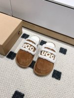 高版本出厂 UGG冬季2024ss新款时尚厚底一脚蹬穆勒托鞋增高雪地靴 采用A级隆丰皮毛一体 整体鞋子非常漂亮 check 你的随性复古棕色系look，点亮街头