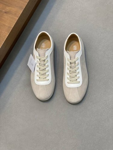 Brunello Cucinelli 顶级 Size：39-44 .45定做 Brunello Cucinelli Bc 水洗绒面革胶底鞋 这款运动鞋采用水洗绒