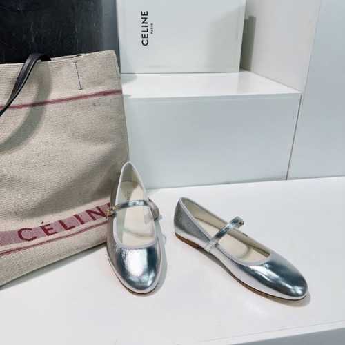 高品质出厂360！顶级品质Celine 赛琳25春夏新款秀场主推款复古一字带玛丽珍平底乐福鞋！脚背扣带设计 极度显瘦 修饰腿型 气质与性感兼顾 完全击中姑娘们得