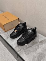 顶级版本 情侣款 Louis*Vuitto* Lv Trainer 运动鞋欧洲代购1W Rmb购入 历时一个月爆拆开发 大底和面料私模 鞋面更是报废了三套模具